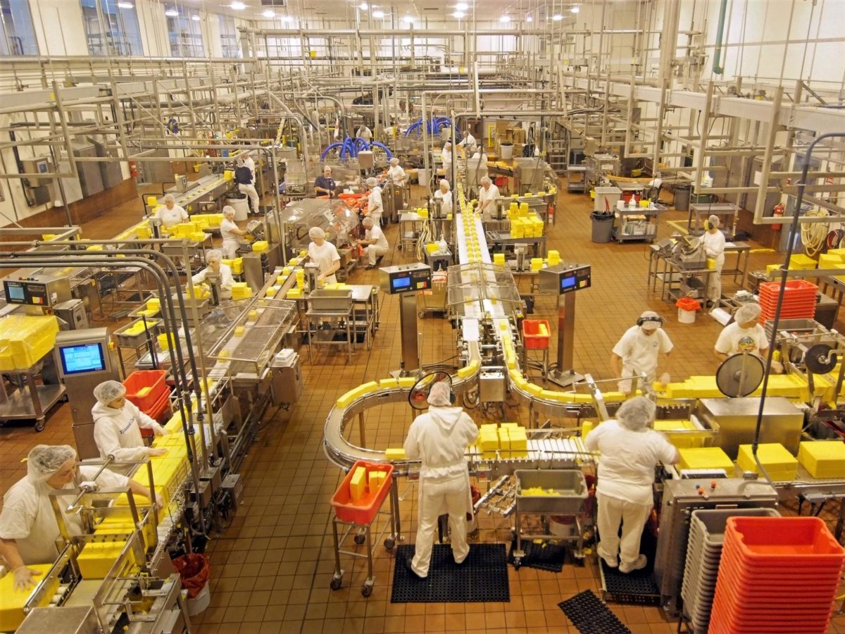 https://www.futurefoodsystems.com.au/wp-content/uploads/2020/07/Food-processing-in-a-US-based-factory_Credit-Oregon-Department-of-Agriculture_CROP-1200x900.jpg