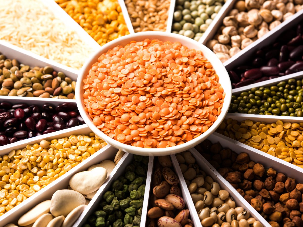 https://www.futurefoodsystems.com.au/wp-content/uploads/2021/02/Pulse-legumes.-Credit-Indian-Food-Images-Shutterstock_CROP-1200x900.jpg