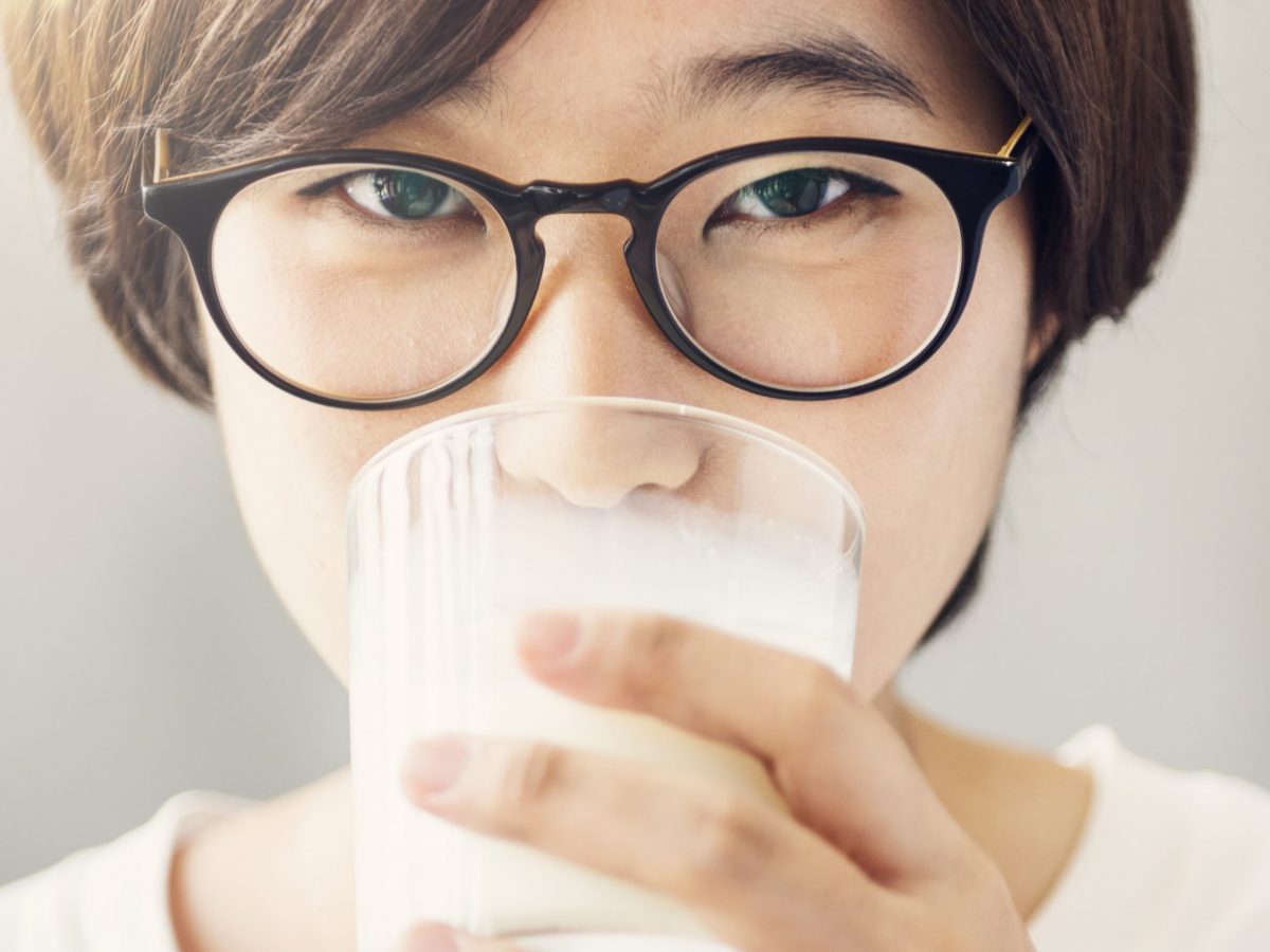 https://www.futurefoodsystems.com.au/wp-content/uploads/2021/06/Asian-girl-drinking-milk.-Credit-Shutterstock_19090861_CROP-scaled-1200x900.jpg