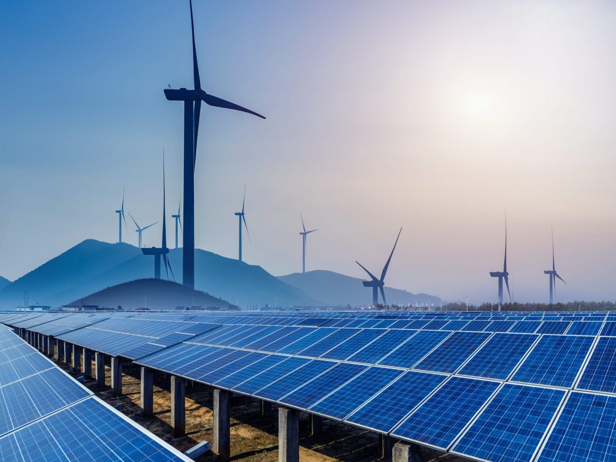 https://www.futurefoodsystems.com.au/wp-content/uploads/2021/09/Wind-turbines-and-solar-PV.-Credit-Shutterstock_767484865_CROP-scaled-1200x900.jpg