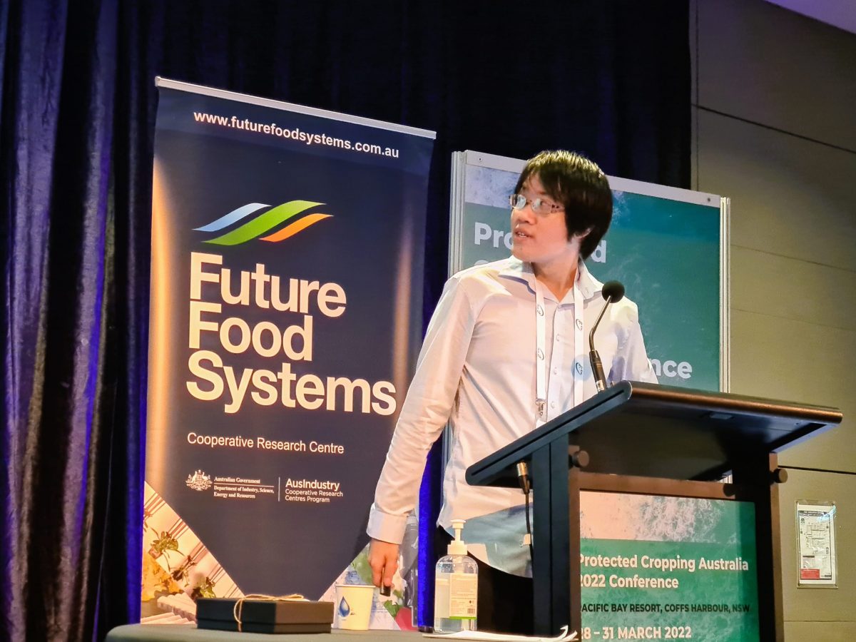 https://www.futurefoodsystems.com.au/wp-content/uploads/2022/04/CRC-PhD-student-Terry-Lin-won-second-prize-in-the-Student-Presentation-award.-Credit-Merran-White_CROP-scaled-1200x900.jpg
