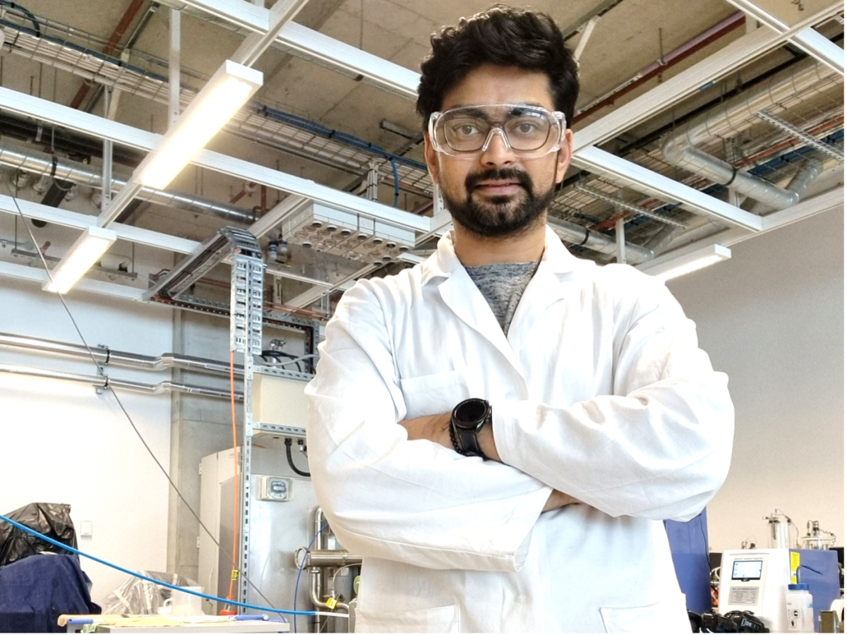 https://www.futurefoodsystems.com.au/wp-content/uploads/2022/06/Rishi-Ravindra-Naik-PhD-student.-Credit-Courtesy-of-Rishi-Ravindra-Naik-UNSW-School-of-Chemical-Engineering-1200x900.png