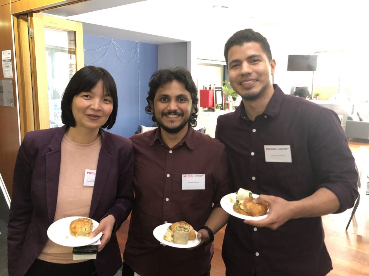 https://www.futurefoodsystems.com.au/wp-content/uploads/2022/10/Dr-Ruey-Leng-Loo-L-with-members-of-the-ANPC-research-team-at-the-2022-Precision-Nutrition-Symposium-in-Perth-WA.-Image-Courtesy-of-Ruey-Leng-Loo_CROP-scaled-1200x900.jpg