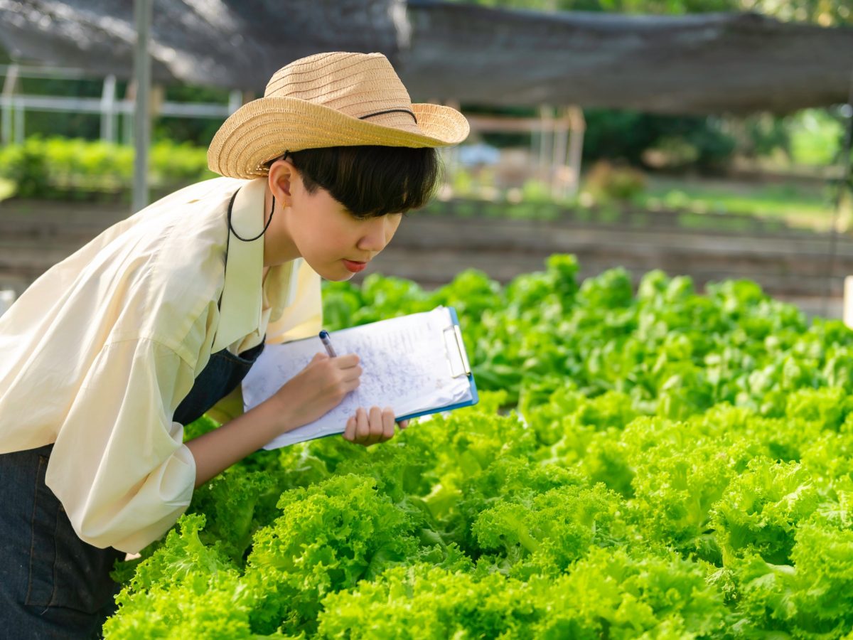 In this 17-minute podcast, three industry heavyweights discuss Asia's changing food systems, including the investment landscape for alternative proteins and how sustainability starts with individuals.