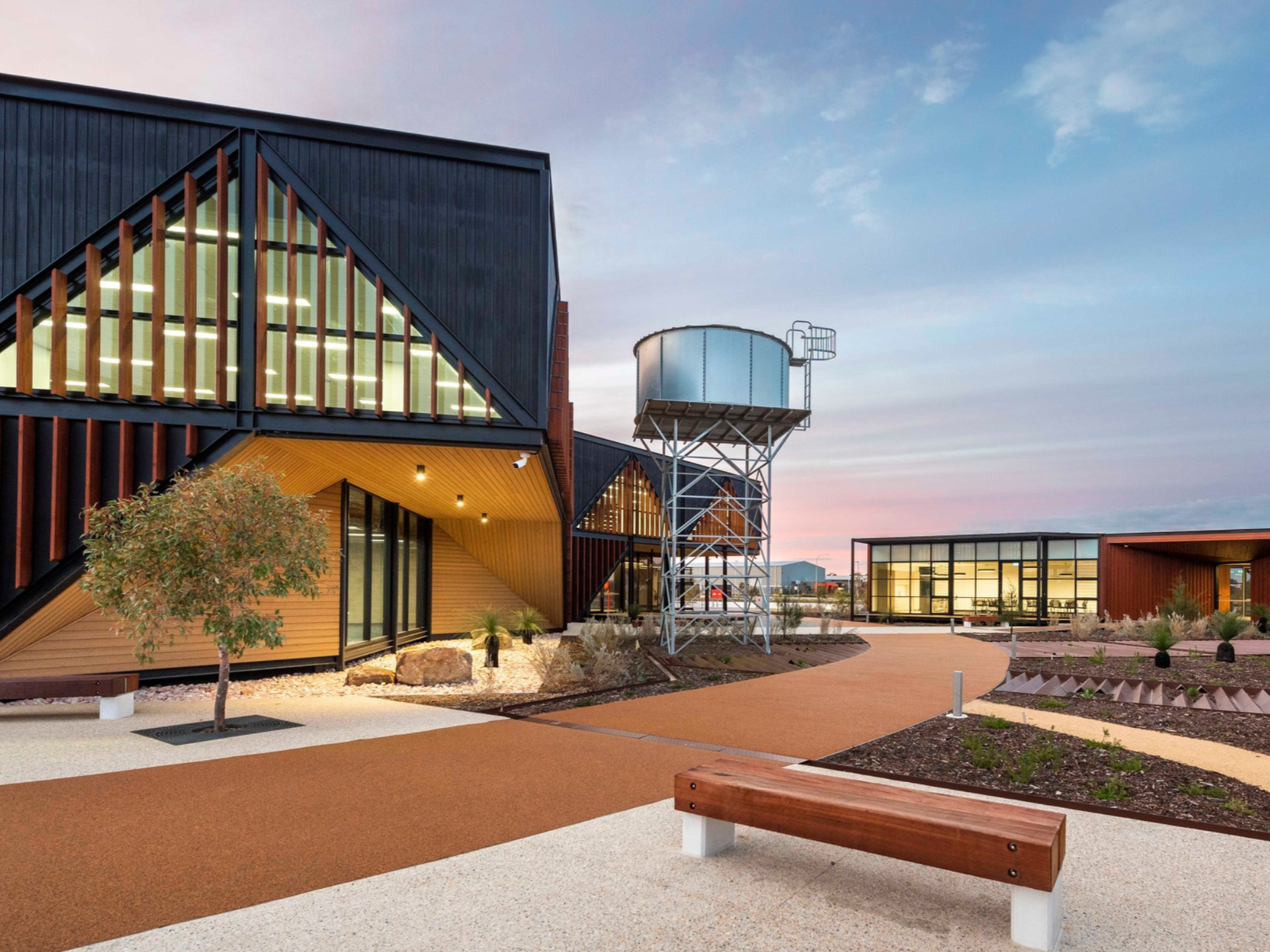 Guests who joined our recent day tours of the new SIFT facility at FIPWA and Melville Park farm glimpsed the collaborative future of food innovation and value-adding in WA