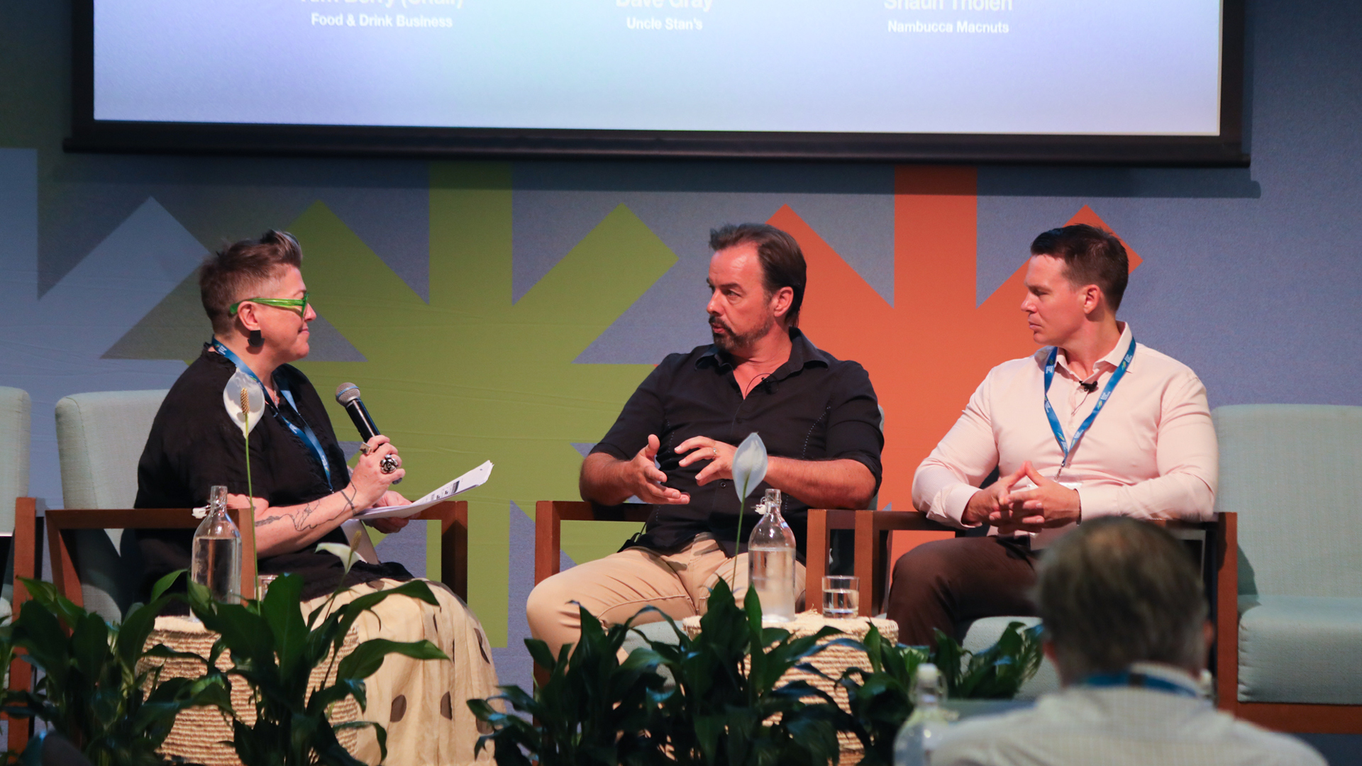 Shaun Tholen (Nambucca Macnuts) and Dave Gray (Uncle Stan's) talking about the importance of collaboration at For Foods Sake 2025